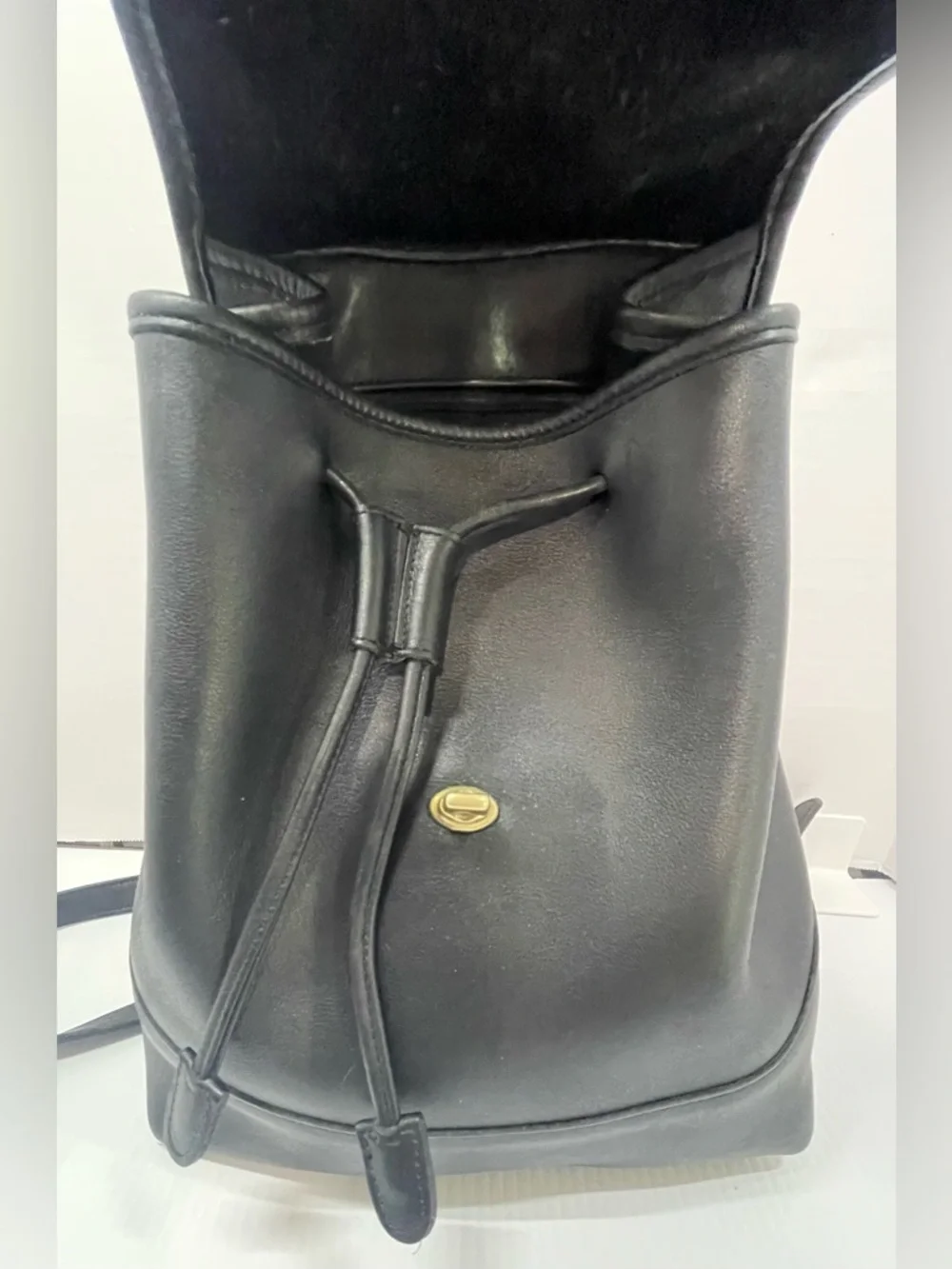 Vintage Coach Daypack #9791 Black Leather Backpack Made in USA Classic Turnlock - Picture 10 of 15